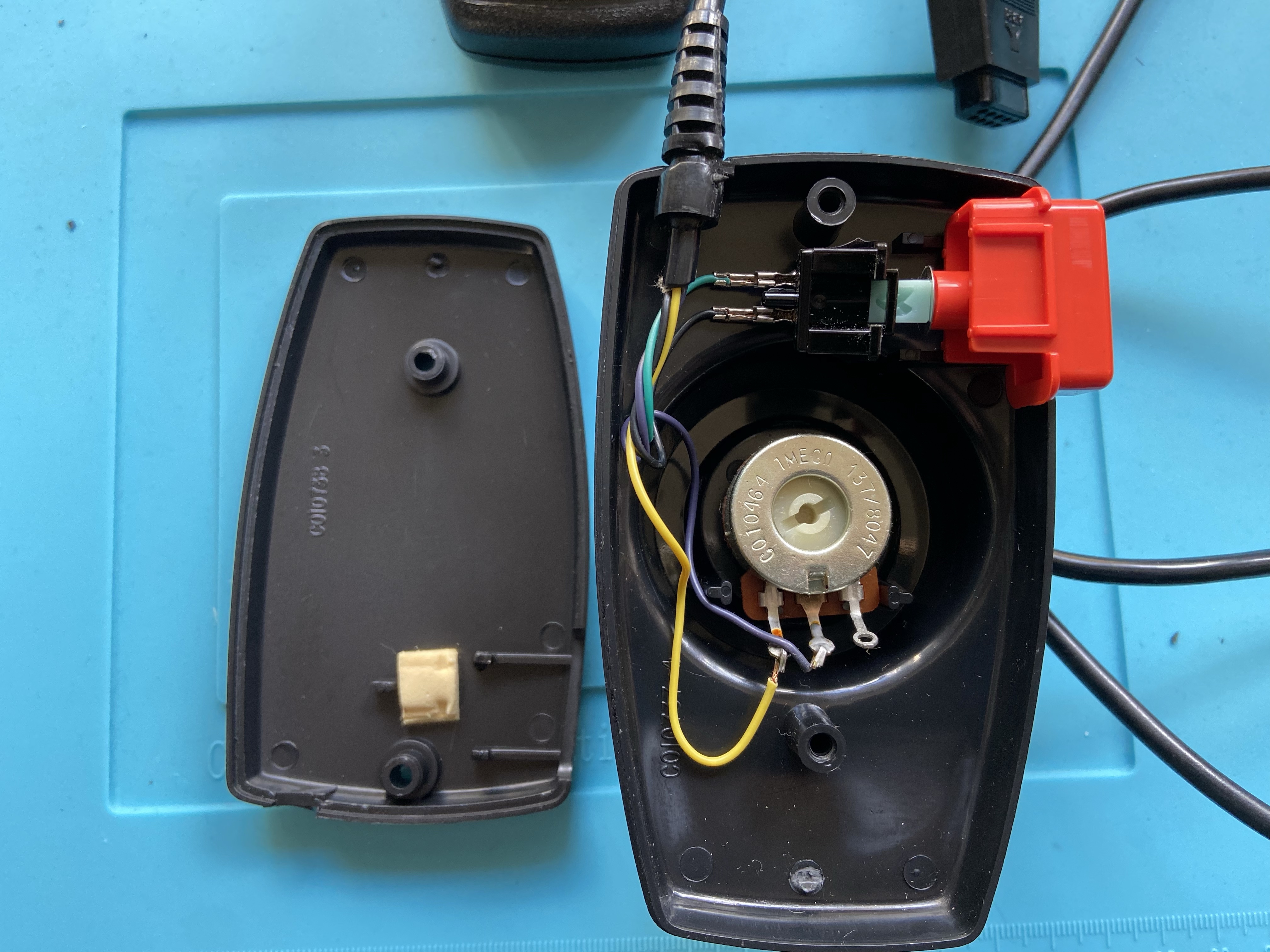 Atari 2600 Paddle controller opened for cleaning and maintenance