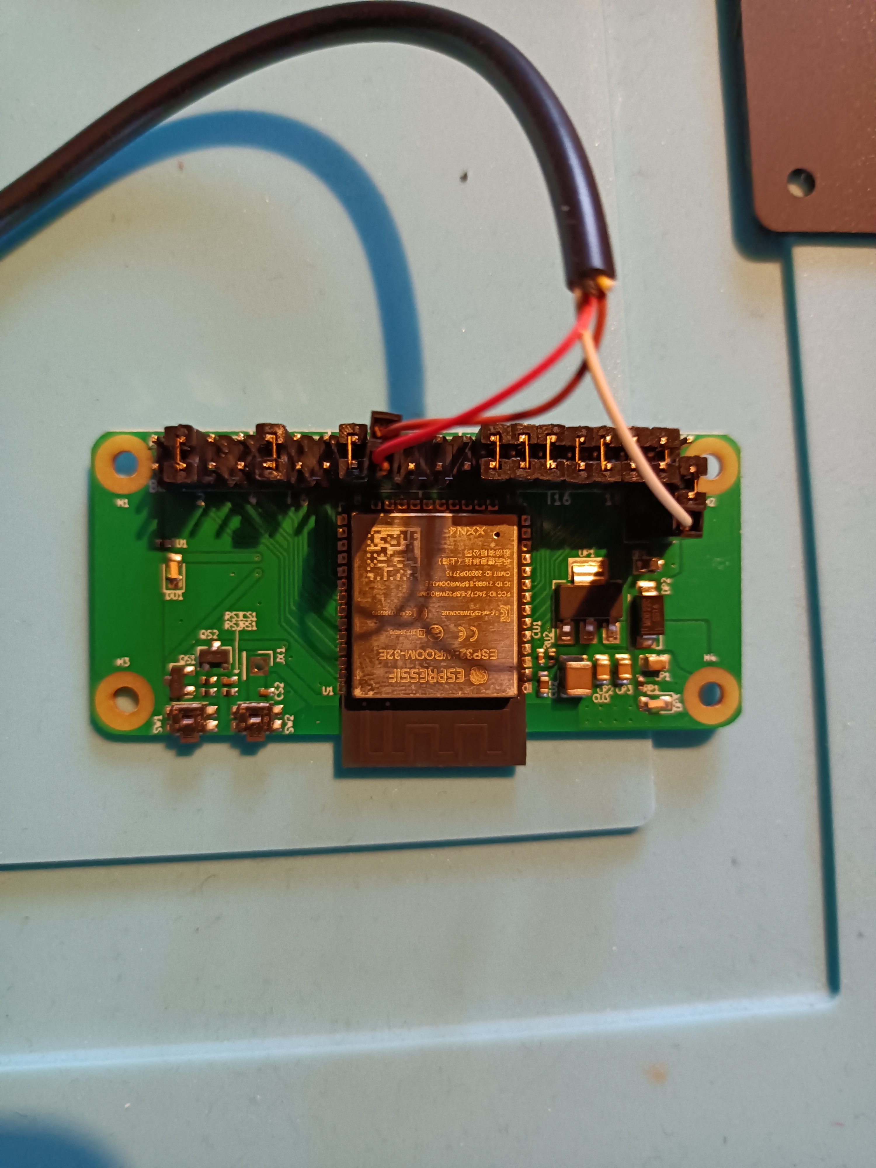 Connecting a GameCube controller cable to RetroRosetta